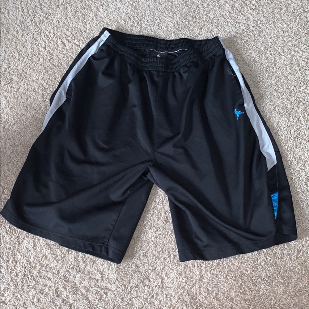GENTLY USED BLACK BASKETBALL SHORTS